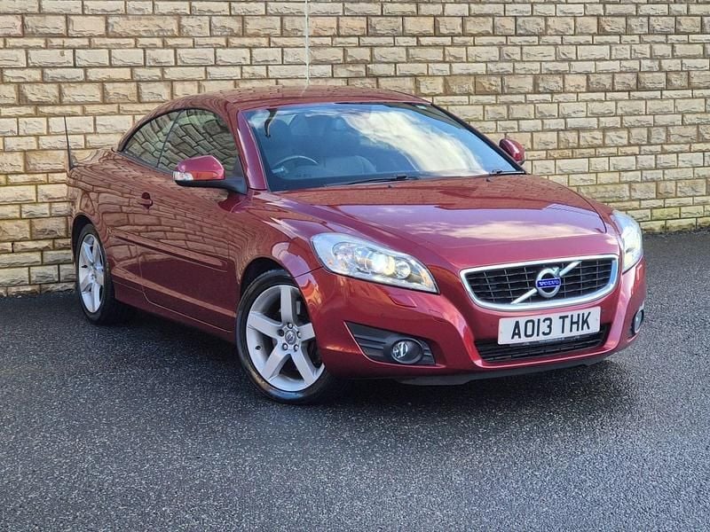 Used Volvo C70 SE Lux 2013 Red Cabriolet