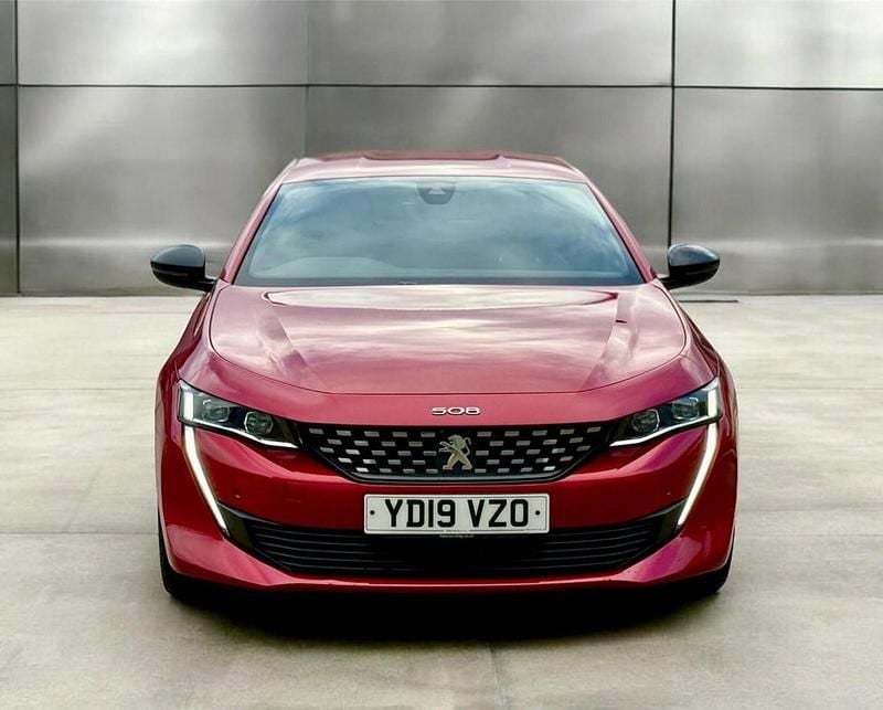 Używany Peugeot 508 S 2019 Czerwony Hatchback