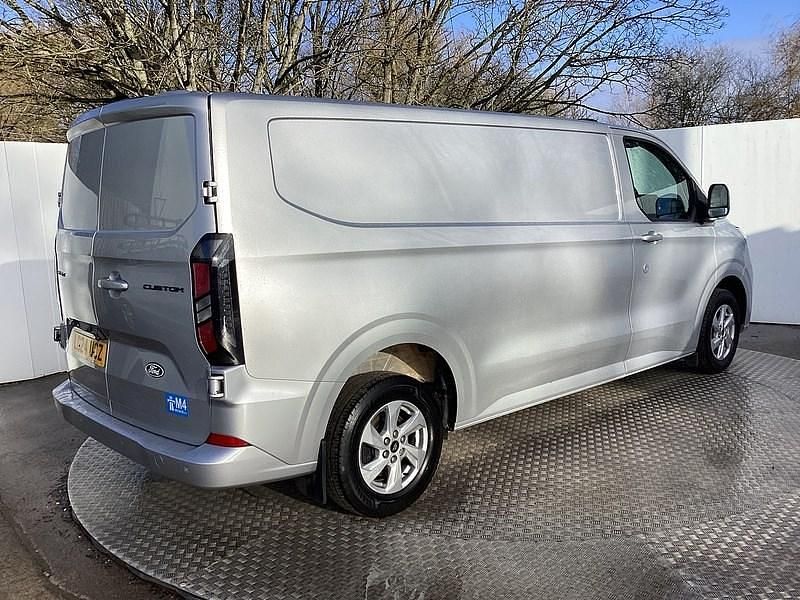 Used Ford Transit Custom Limited 136 HP (100 kW) 2024 Silver Van