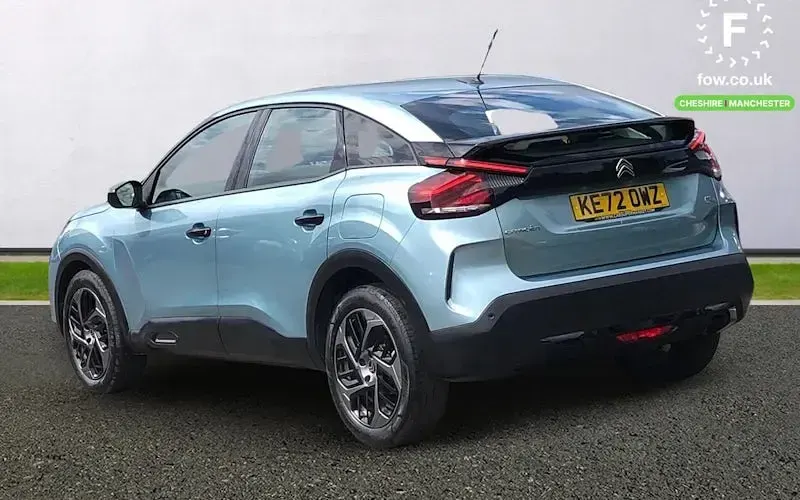 Used Citroën C4 Comfort 101 HP (74 kW) 2023 Blue SUV
