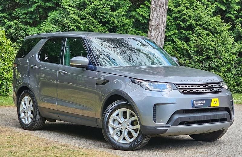 Grey Used 2020 Land Rover Discovery 5 SE SUV | £18,000 - Image 1/3