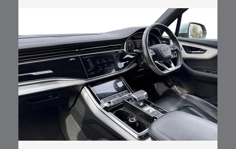 Used Audi Q7 S-Line 340 HP (250 kW) 2023 Satellite silver SUV