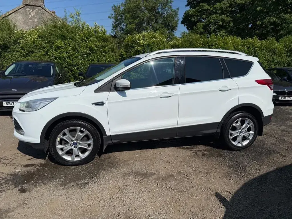 Used Ford Kuga Zetec 2014 White SUV