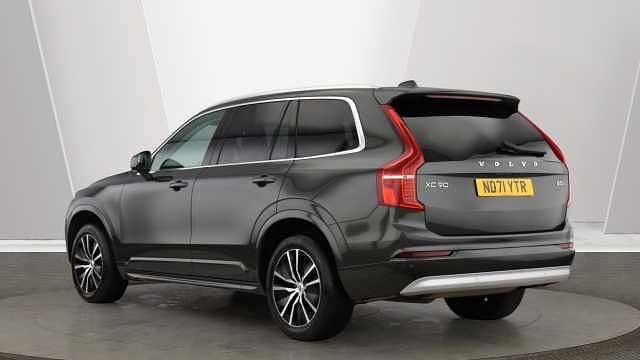 Used Volvo XC90 Momentum 250 HP (183 kW) 2022 SUV