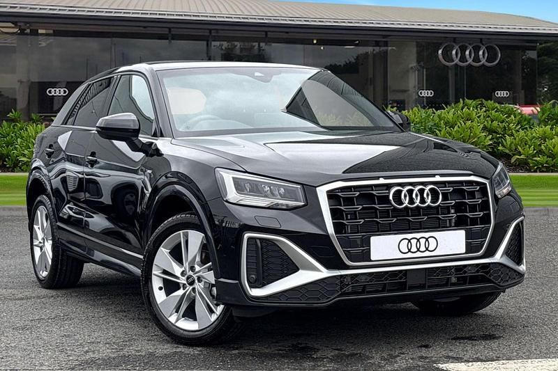 New Audi Q2 S-Line 150 HP (110 kW) 2026 Black SUV