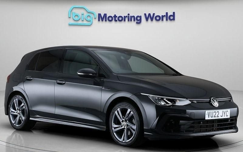 Used 2024 VW Golf VIII R-line Hatchback | £18,900 (Fair price) - Image 1/4
