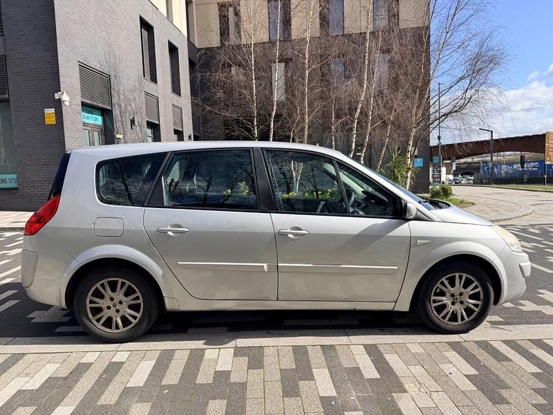 Used Renault Grand Scénic II Expression 2008 Silver MPV