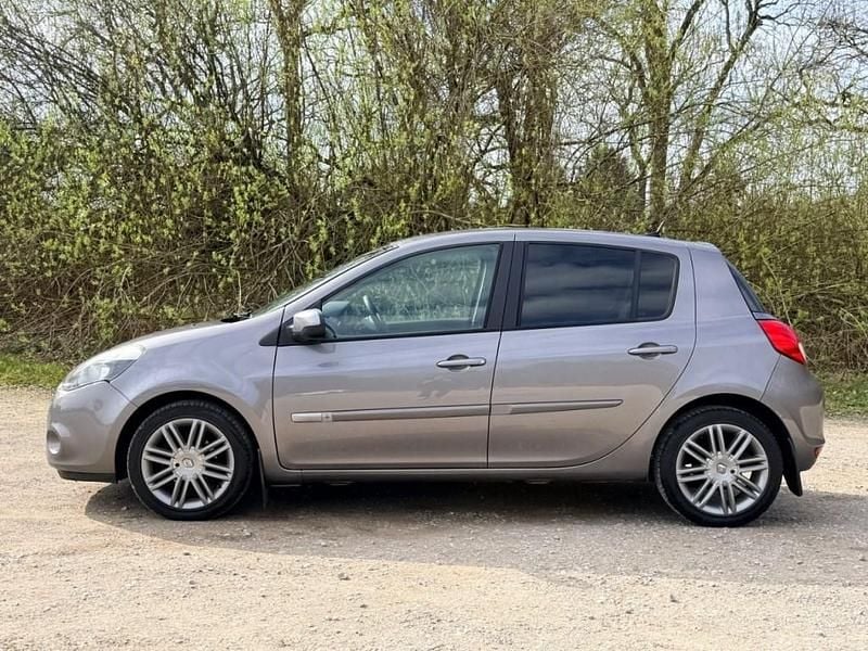Used Renault Clio IV Dynamique 2012 Grey Hatchback