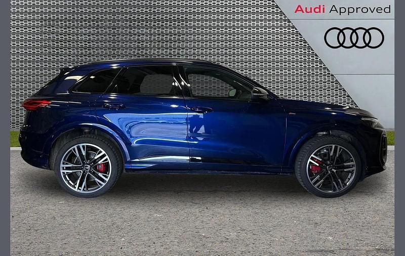 Used Audi Q5 Advanced 268 HP (197 kW) 2025 Blue SUV