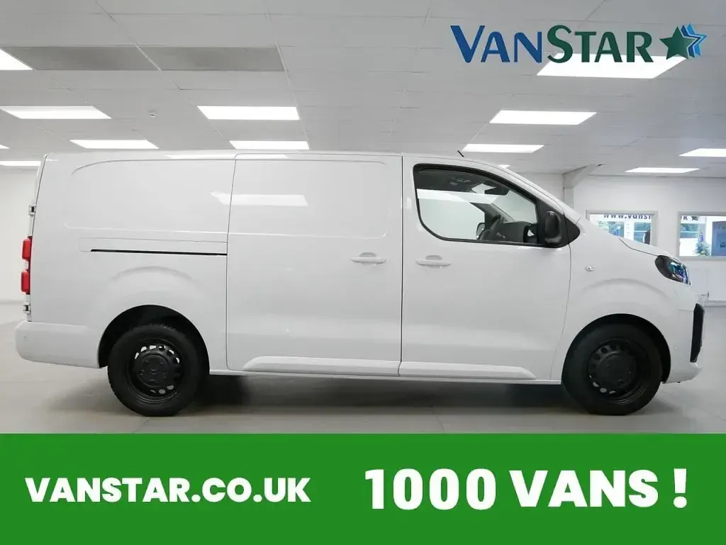 Used Citroën Dispatch 120 HP (88 kW) 2024 White MPV