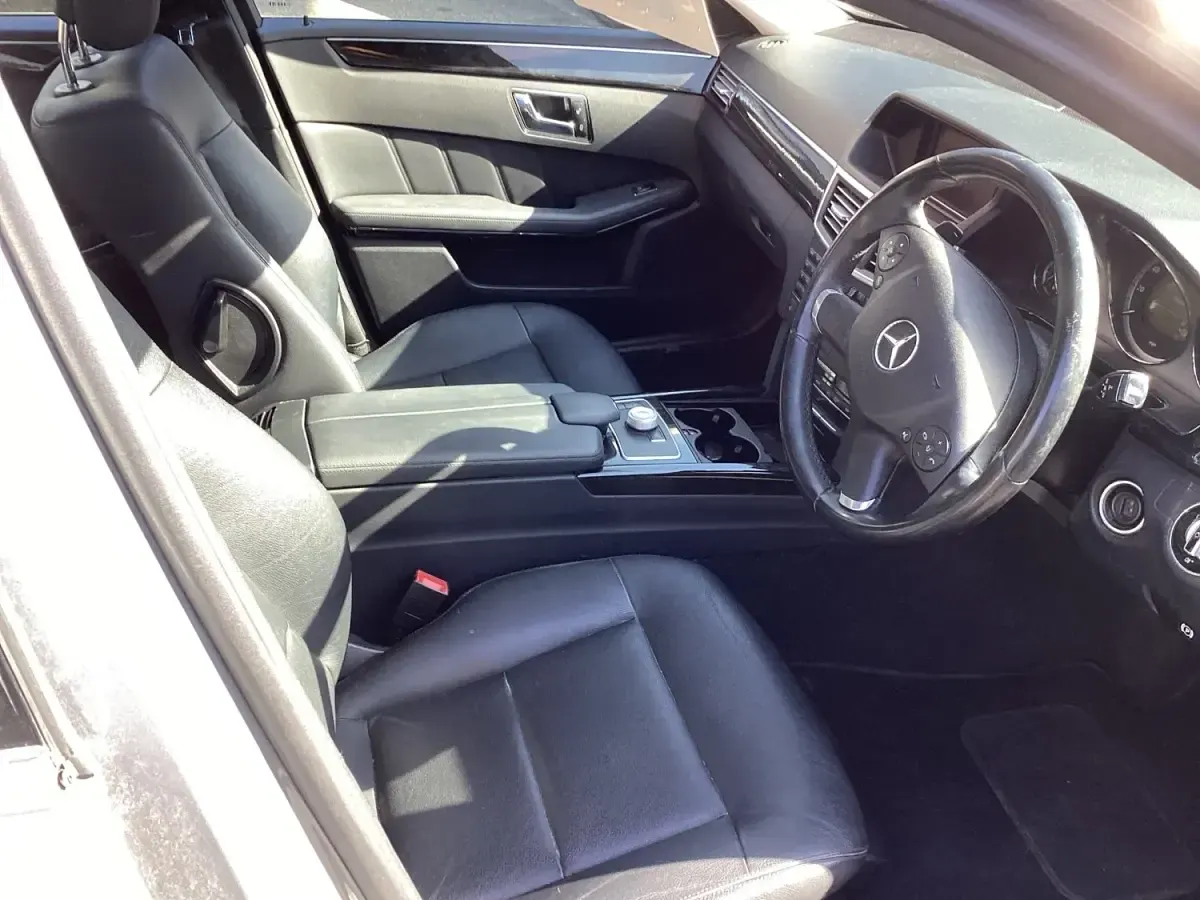 Usado Mercedes E350 Avantgarde 2009 Prateado Sedan