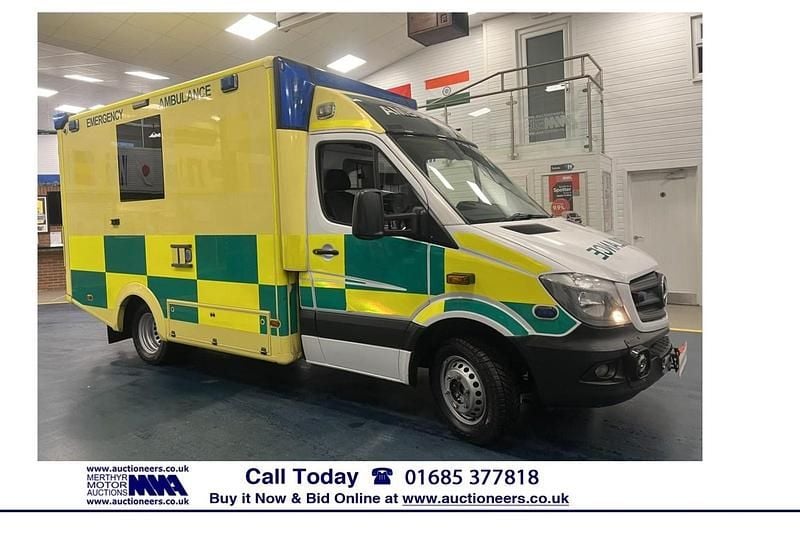 Used Mercedes Sprinter 190 HP (139 kW) 2015 White Van