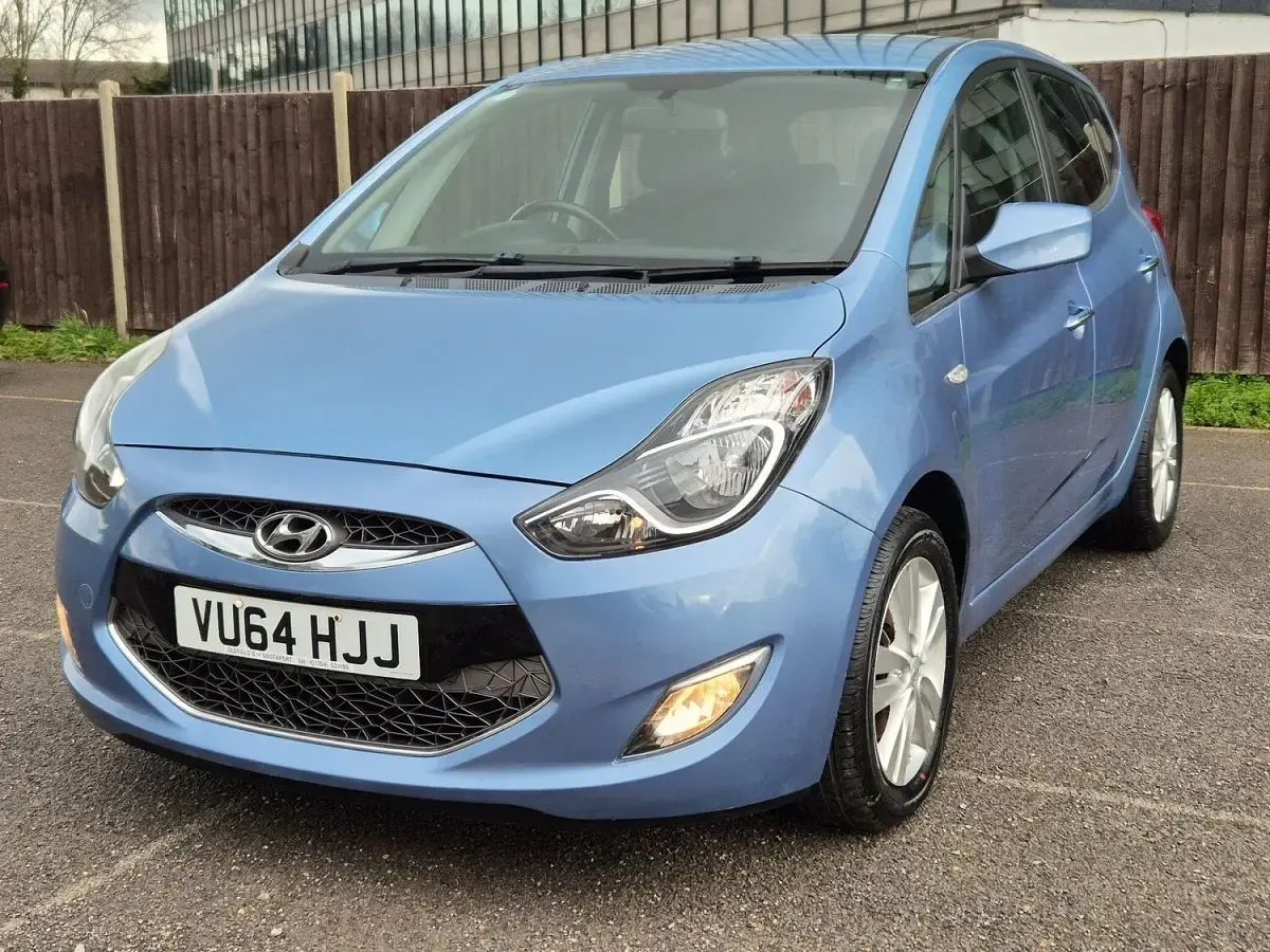 Used Hyundai ix20 Active 125 HP (91 kW) 2014 Blue Hatchback