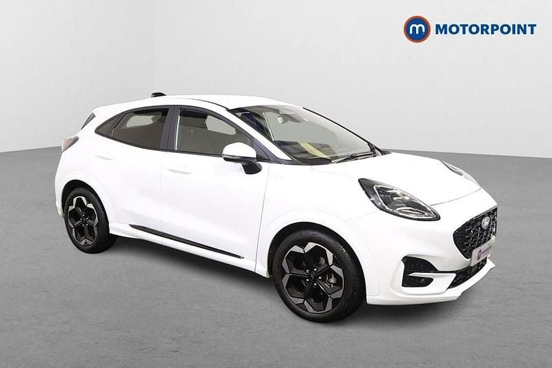 White Used 2025 Ford Puma Gen-E ST-Line X SUV | £21,699 (Fair price) - Image 1/4
