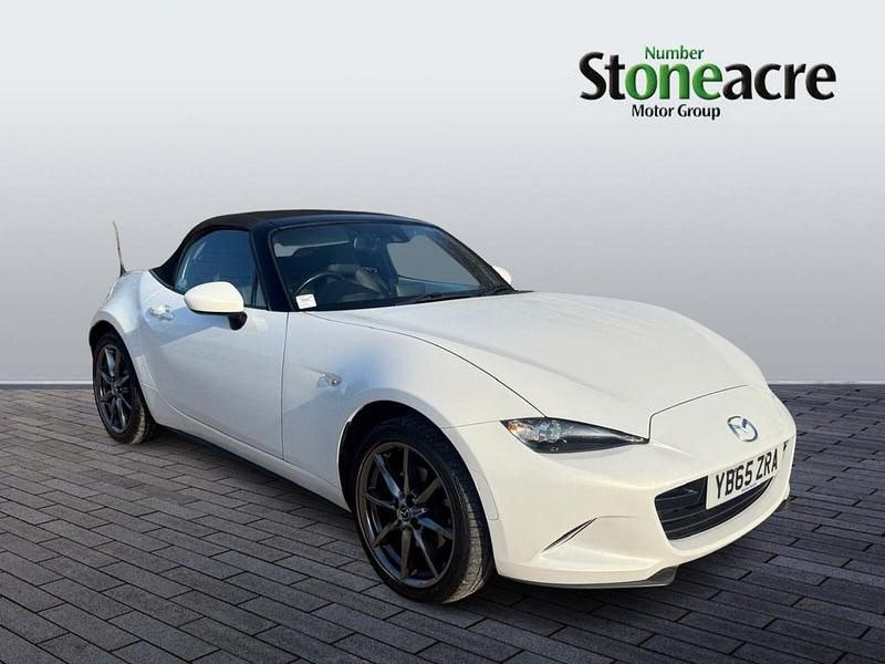 Used Mazda MX5 Inclusive 158 HP (116 kW) 2016 White Cabriolet