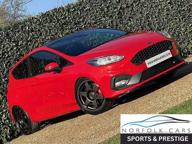 Used Ford Fiesta ST 200 HP (147 kW) 2018 Red Hatchback