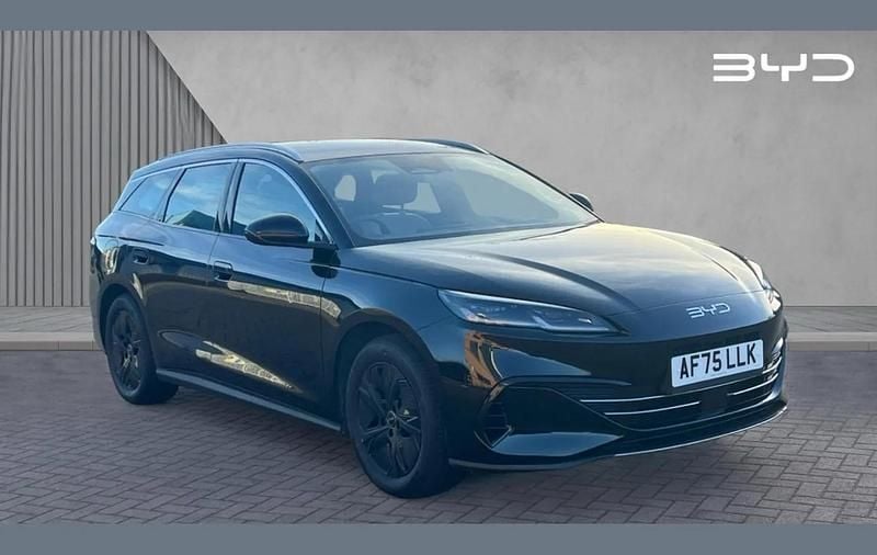 Black New 2025 BYD Seal Boost Estate | £31,199 (Good price) - Image 1/4