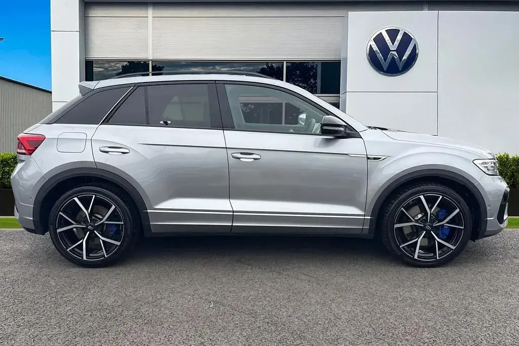 Used VW T-Roc Black Edition 300 HP (220 kW) 2025 Silver SUV