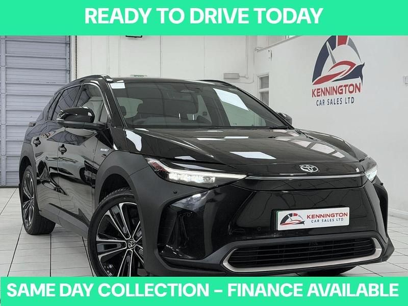 Used Toyota bZ4X 161 kW (220 HP) 2024 Black SUV
