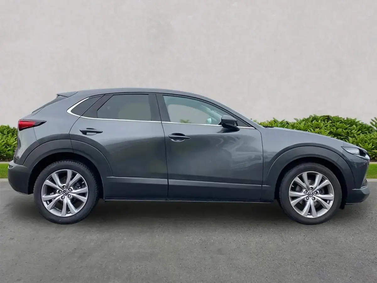 Usado Mazda CX-30 Inclusive 122 HP (89 kW) 2022 Cinzento SUV