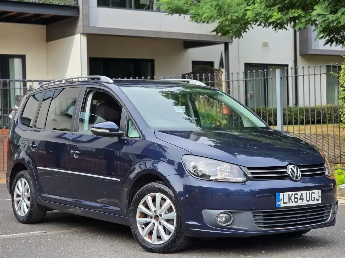 Used VW Touran Sportline 140 HP (102 kW) 2014 Blue MPV