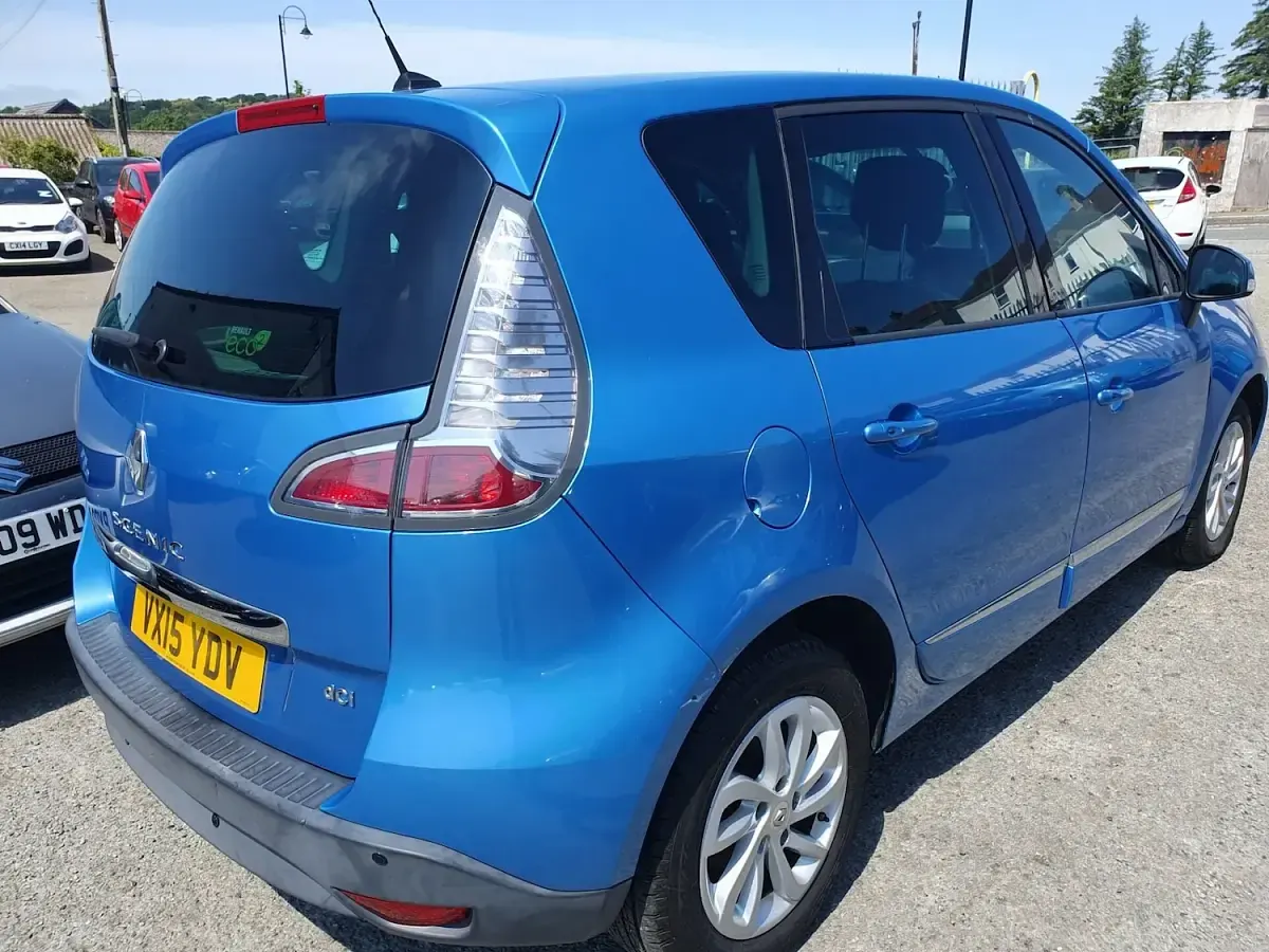 Used Renault Scénic Dynamique 2015 Blue MPV