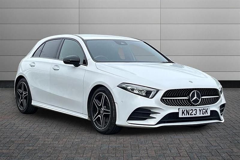 Used Mercedes A180 AMG Line Premium 136 HP (100 kW) 2023 White Hatchback