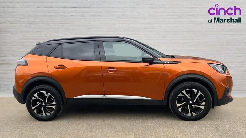 Second-hand Peugeot 2008 GTi 131 CP (96 kW) 2023 Portocaliu SUV