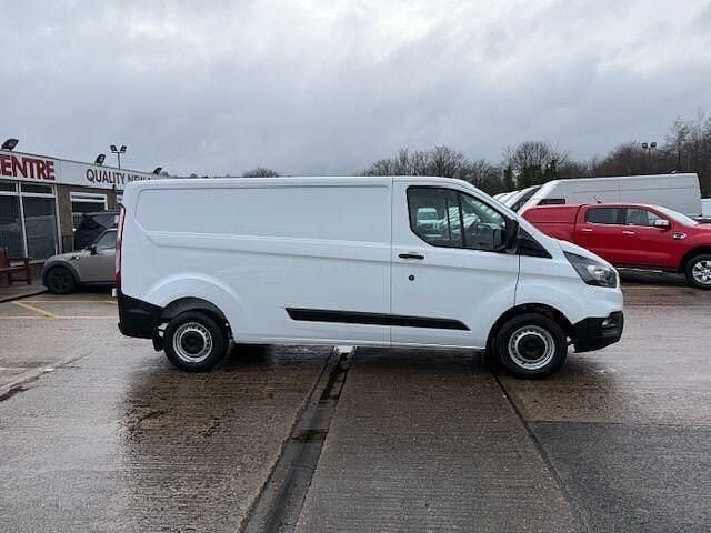 Used Ford Transit Custom 130 HP (95 kW) 2023 White Van