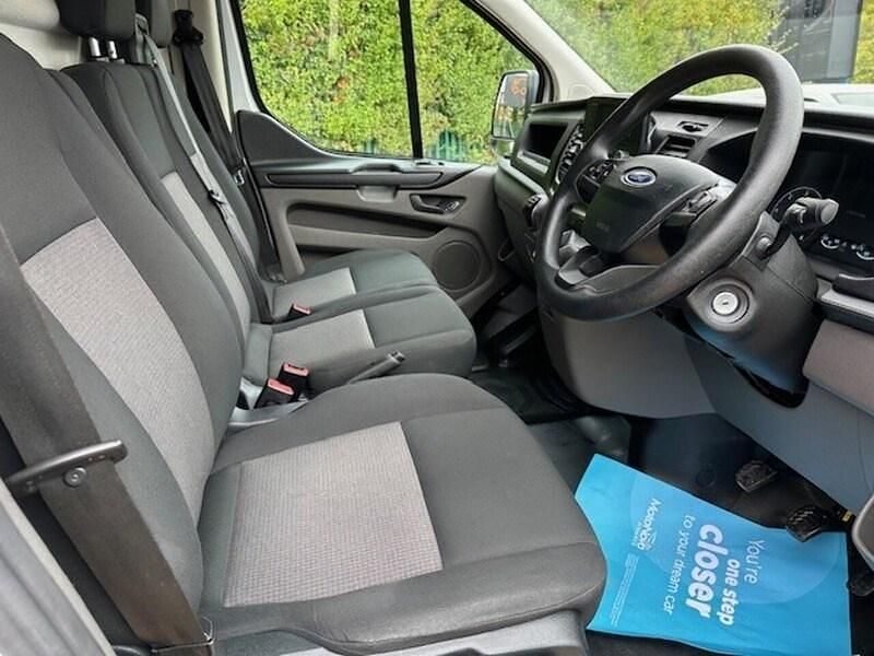Begagnad Ford Transit Custom 105 HK (77 kW) 2022 Vit Van