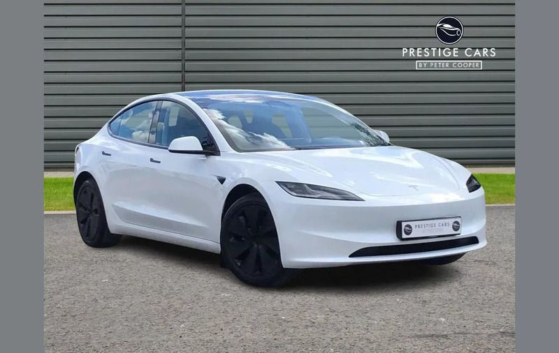 White Used 2024 Tesla Model 3 Long Range Sedan | £40,991 - Image 1/4