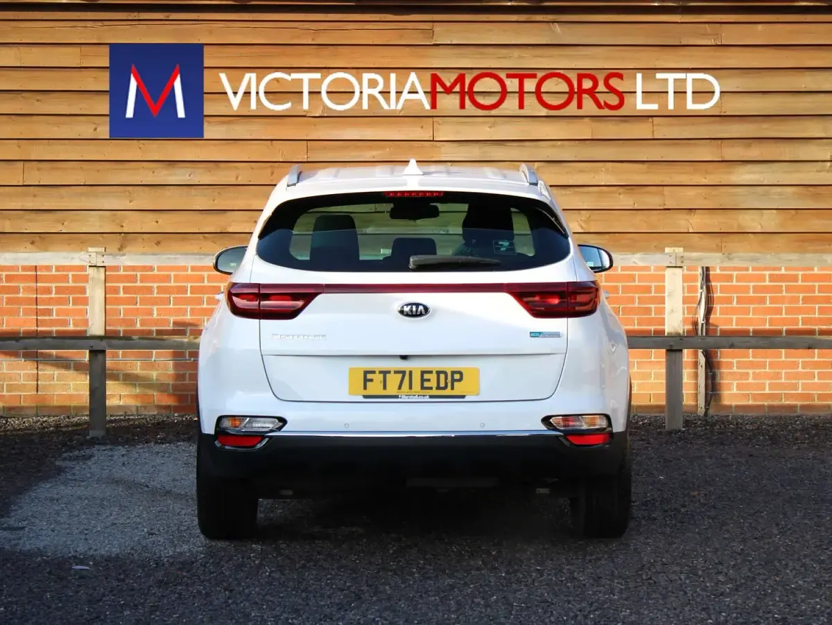 Used Kia Sportage 136 HP (100 kW) 2022 White SUV