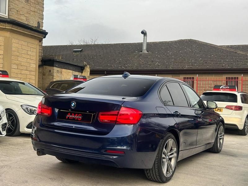 Used BMW 318 Sport Line 2016 Blue Sedan