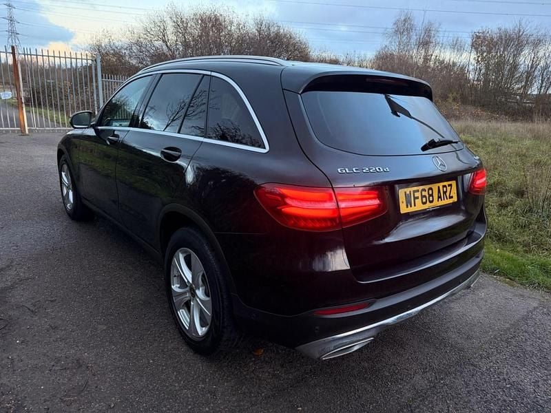 Used Mercedes GLC220 170 HP (125 kW) 2018 Black Estate