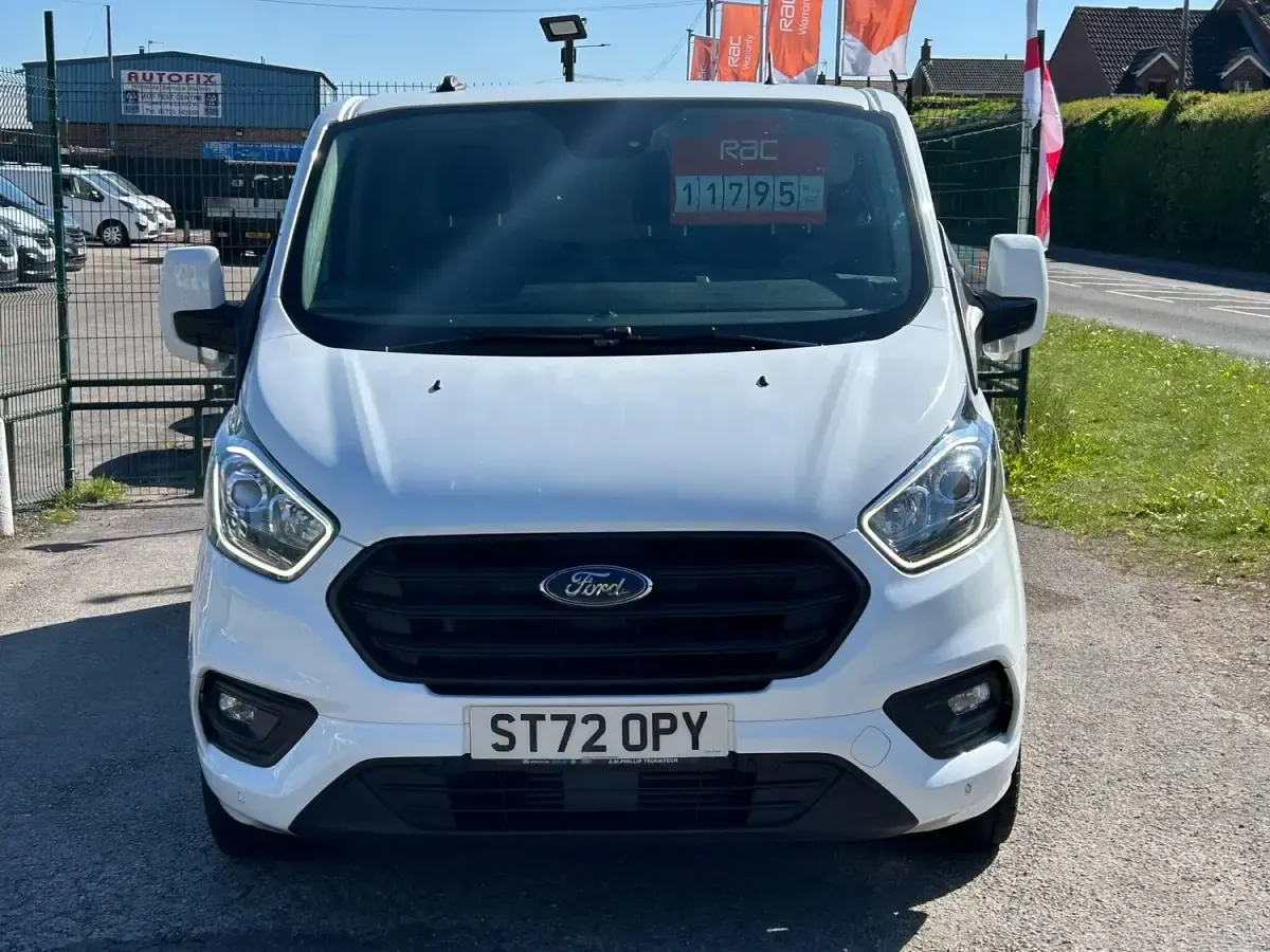 Used Ford Transit Custom Trend 130 HP (95 kW) 2022 White Van