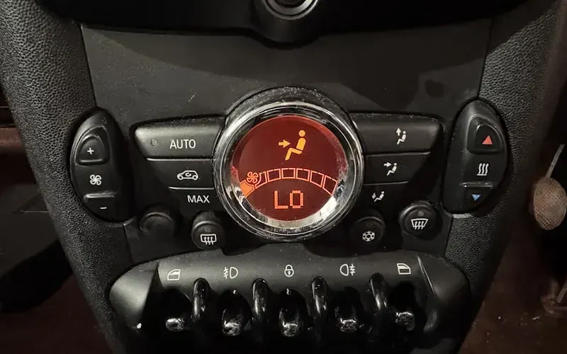 Used Mini ONE Hatch 98 HP (72 kW) 2013 Hatchback