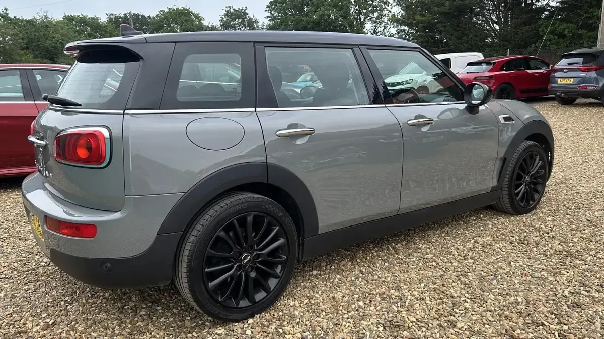 Used Mini Cooper Clubman 134 HP (98 kW) 2017 Grey Estate