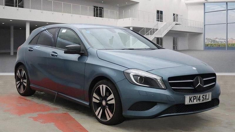 Used Mercedes A200 2014 Blue Hatchback