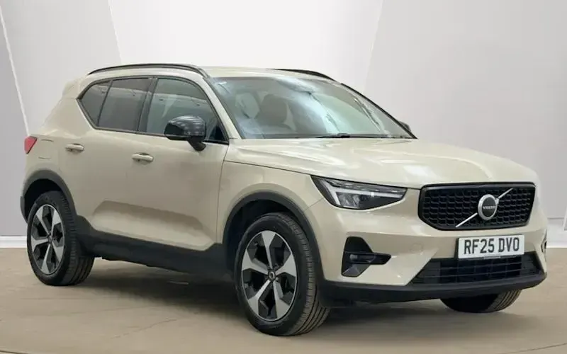 Used Volvo XC40 Plus 197 HP (144 kW) 2025 SUV