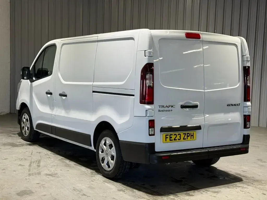 Used Renault Trafic Business 2023 White MPV