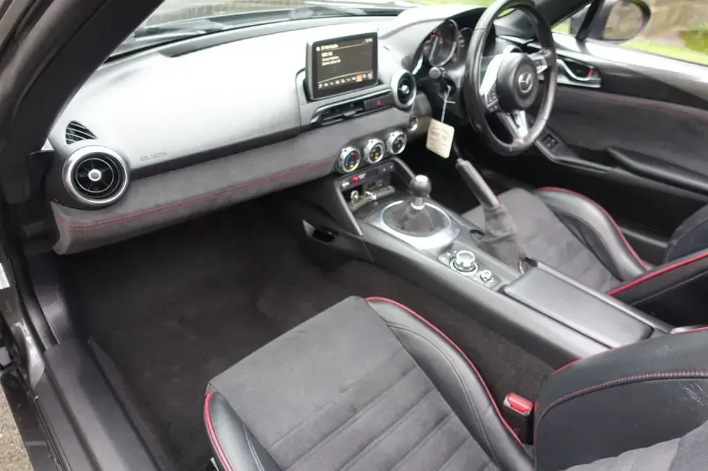 Used Mazda MX5 Edition 160 HP (117 kW) 2017 Grey Cabriolet
