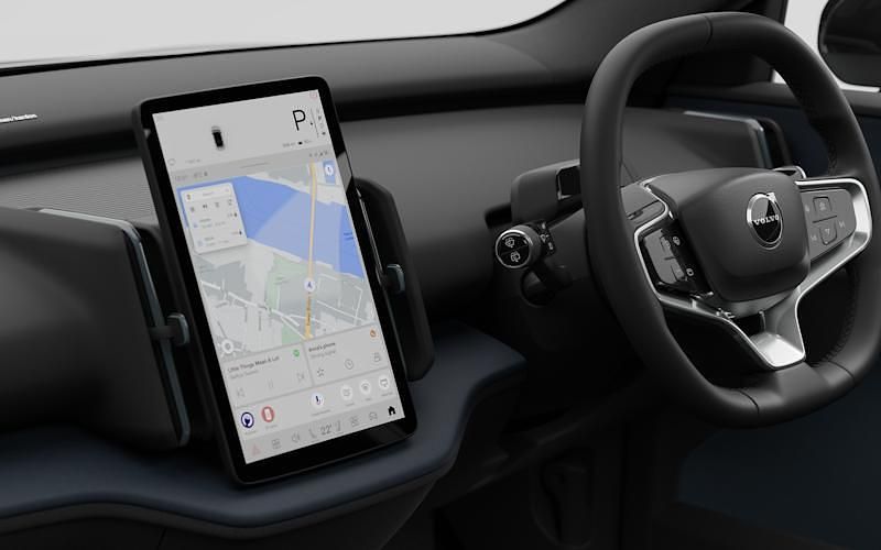 New Volvo EX30 Plus 200 kW (272 HP) 2025 Crystal white SUV