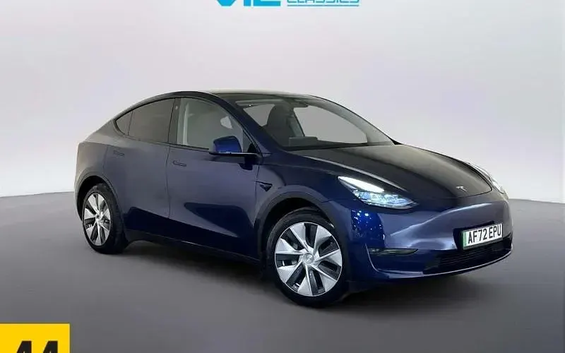 Używany Tesla Model Y Long Range AWD 286 kW (389 KM) 2025 SUV