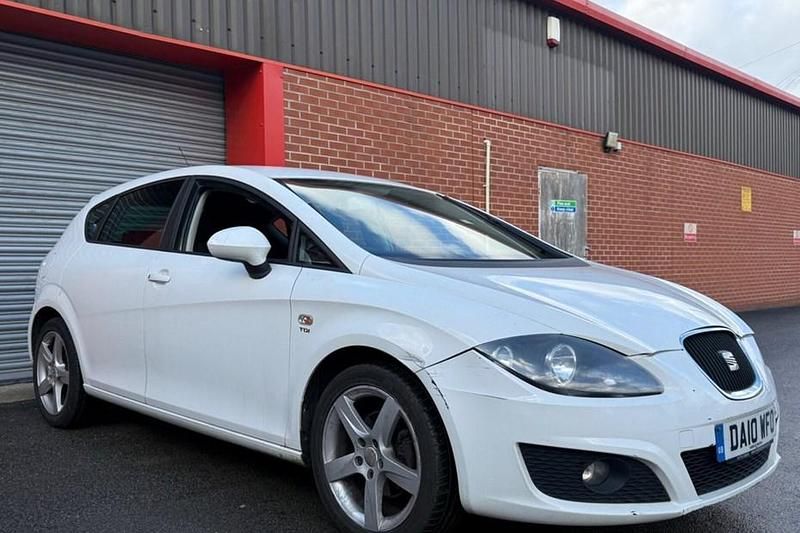 Used Seat Leon Sport 2010 White Hatchback