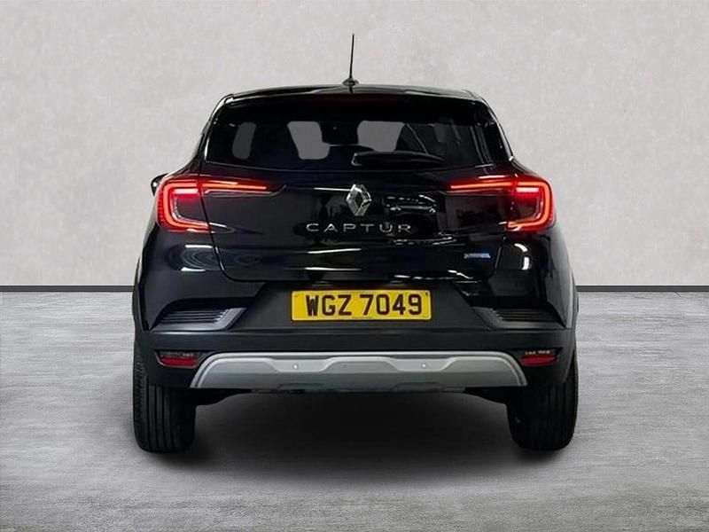 Used Renault Captur Iconic 145 HP (106 kW) 2022 Black SUV
