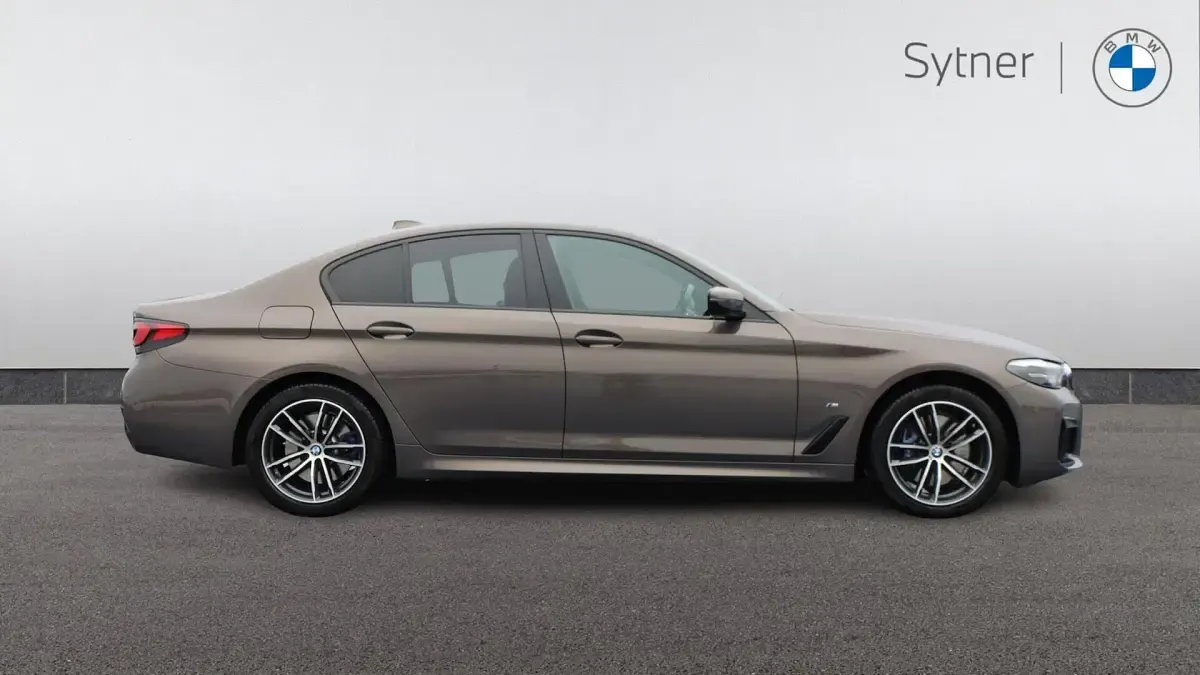 Usado BMW 530e M Sport 288 HP (211 kW) 2021 Cinzento