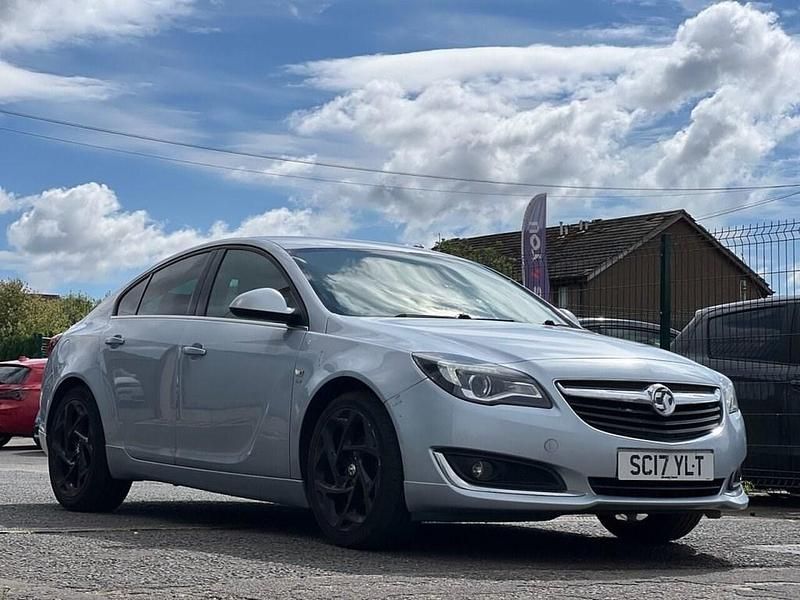Used Vauxhall Insignia SRi 136 HP (100 kW) 2017 Silver Hatchback