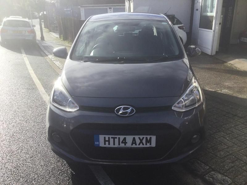Used Hyundai i10 SE 66 HP (48 kW) 2014 Grey Hatchback