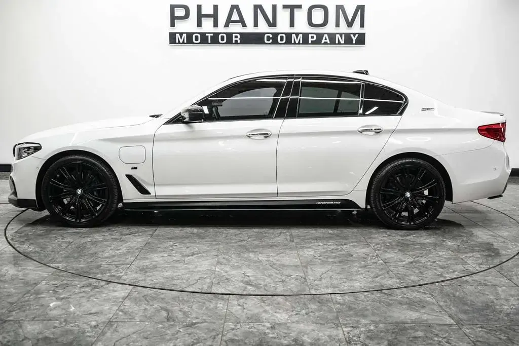 Used BMW 530e M Sport 252 HP (185 kW) 2017 White Sedan