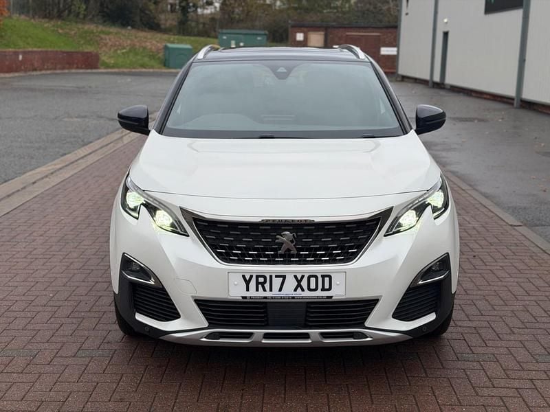 Used Peugeot 3008 GT-line 180 HP (132 kW) 2017 White Hatchback
